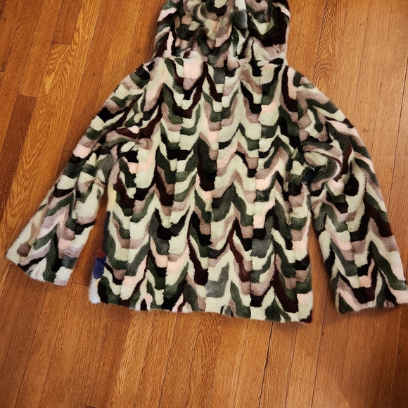 Mink jacket with hood - Picture 2 of 9